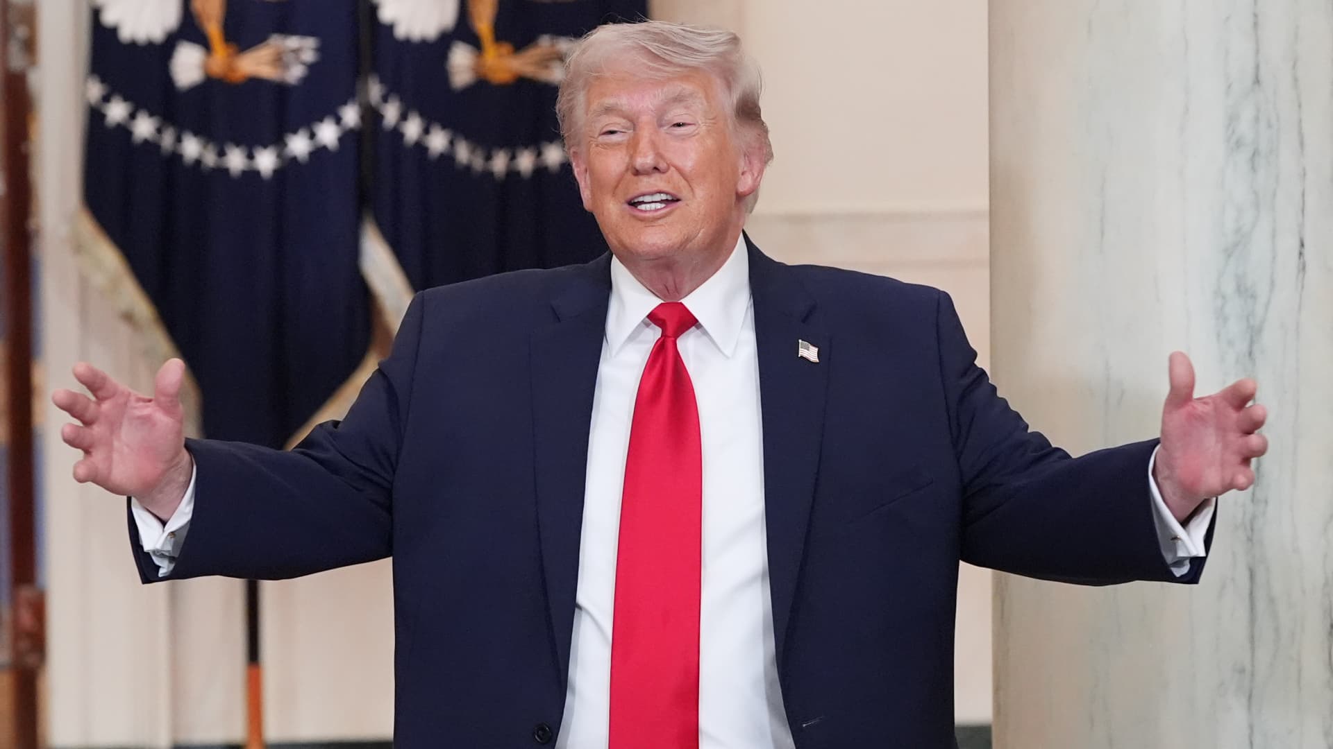 Trump's address, SpaceX IPO, Sam's Team membership prices and more on Morning Squawk